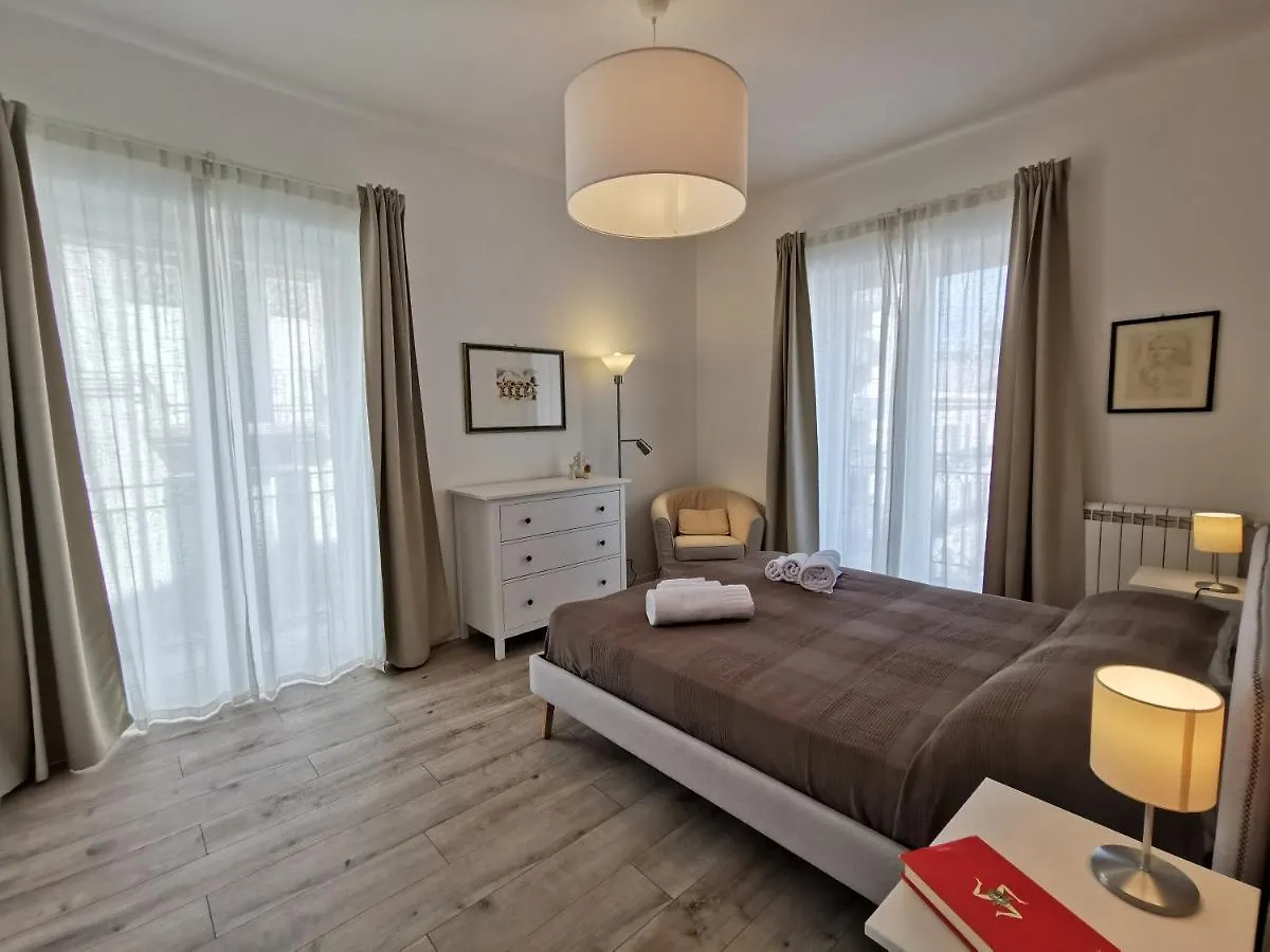 Dagnino House - Luxury Apartment In The Center Of Palermo