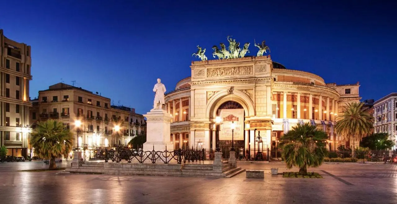 Dagnino House - Luxury Apartment In The Center Of Palermo Italy
